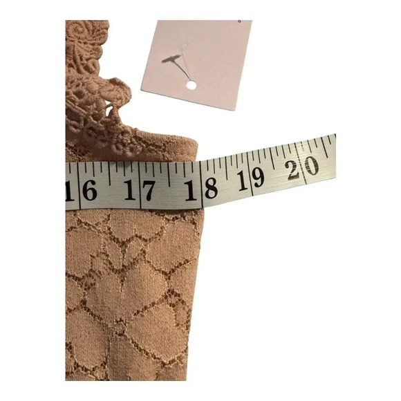 SO Women's Pink Lace Overlay Flutter Sleeve Blouse Size Small Casual Spring - Picture 5 of 8